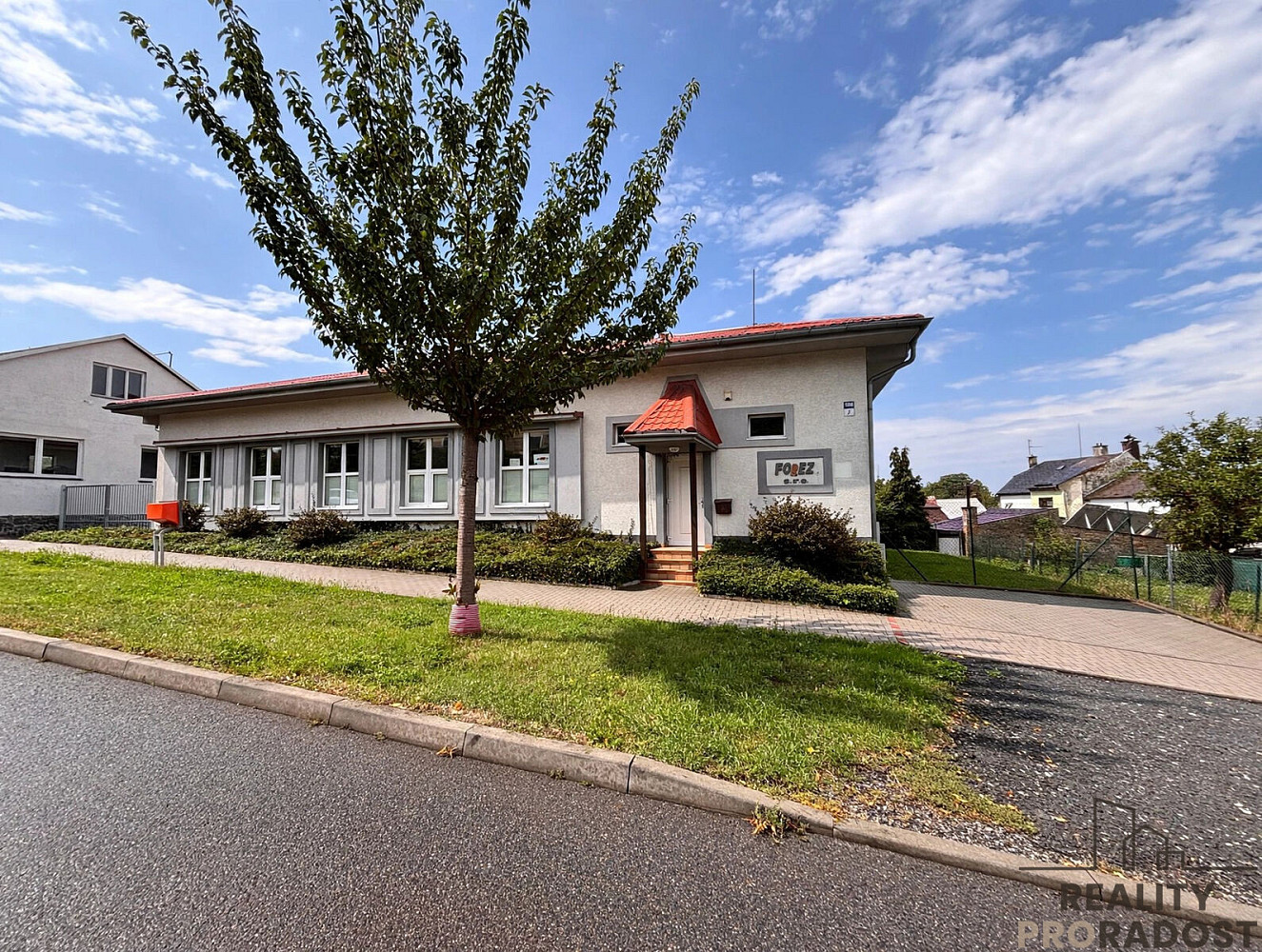 Prodej komerčního objektu (jiného typu) 244 m² – fotografie 4