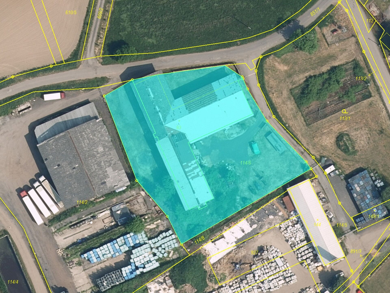 Prodej výrobních prostor 1 900 m² – fotografie 2