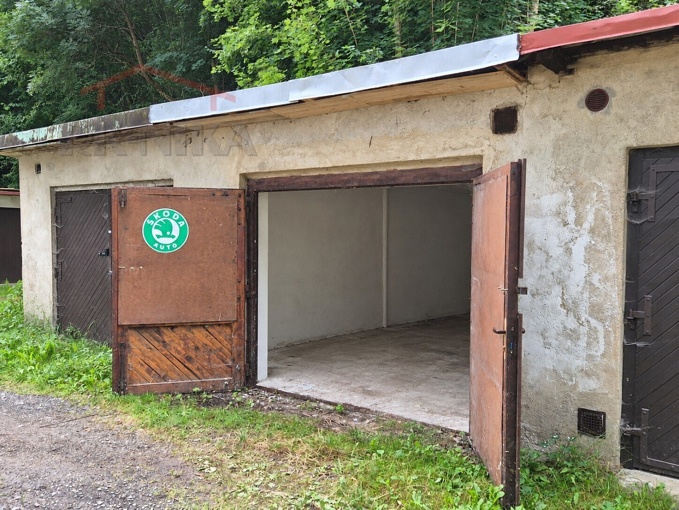 Prodej garáže 25 m2 v Semilech ihned k dispozici
