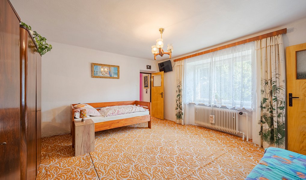 Prodej chalupy 240 m² s pozemkem 407 m², Kamenice – náhled fotky 4