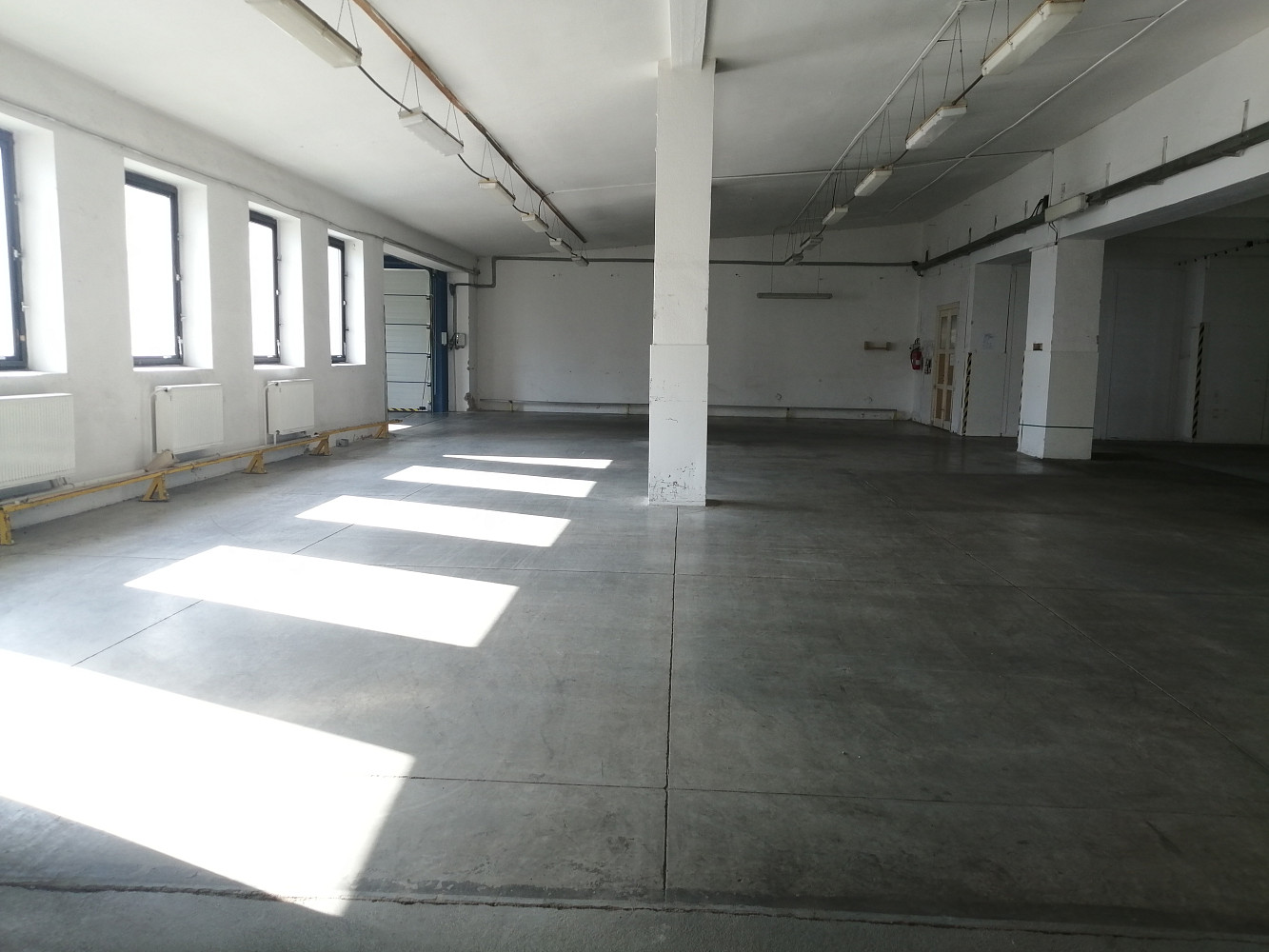 Pronájem skladovacích prostor 1 008 m²