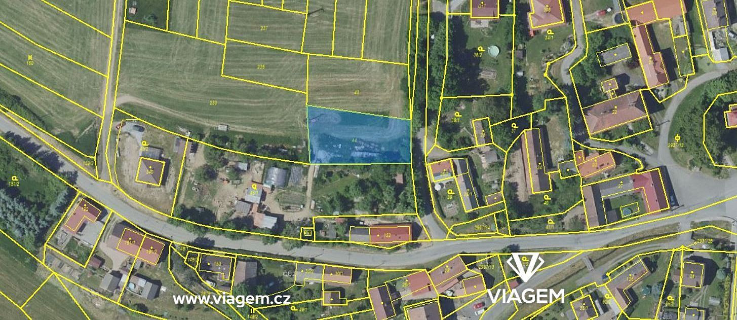 Prodej stavebního pozemku 1 090 m² – fotografie 2