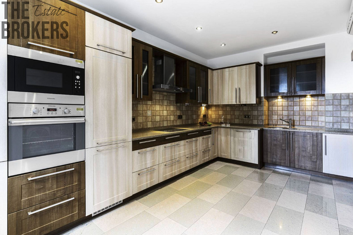Prodej domu 462 m² s pozemkem 610 m² – fotografie 2