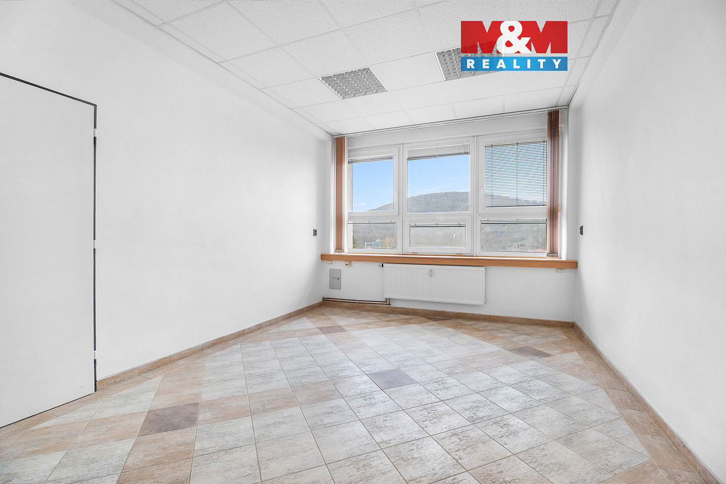 Pronájem kanceláře 247 m²
