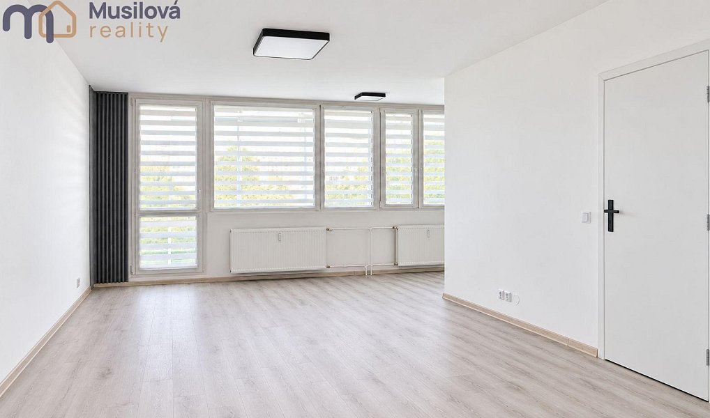 Prodej bytu 2+kk 66 m², Osek – náhled fotky 2
