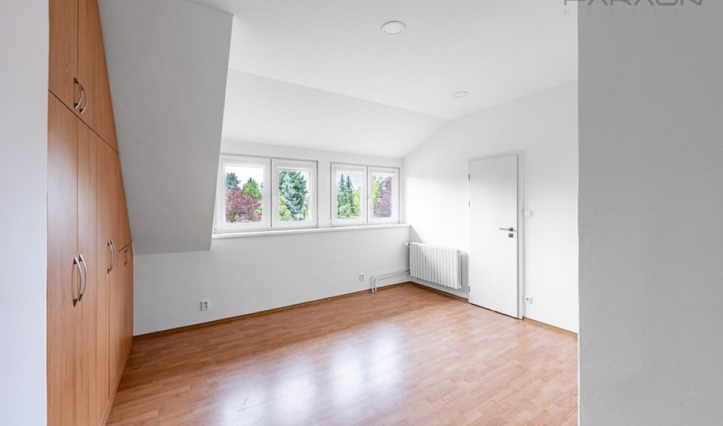 Pronájem kanceláře 350 m², Průhonice – náhled fotky 8
