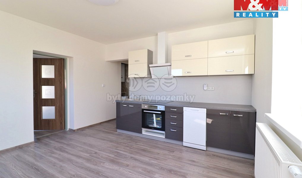 Prodej nájemního domu, činžáku 245 m², Nejdek – náhled fotky 9