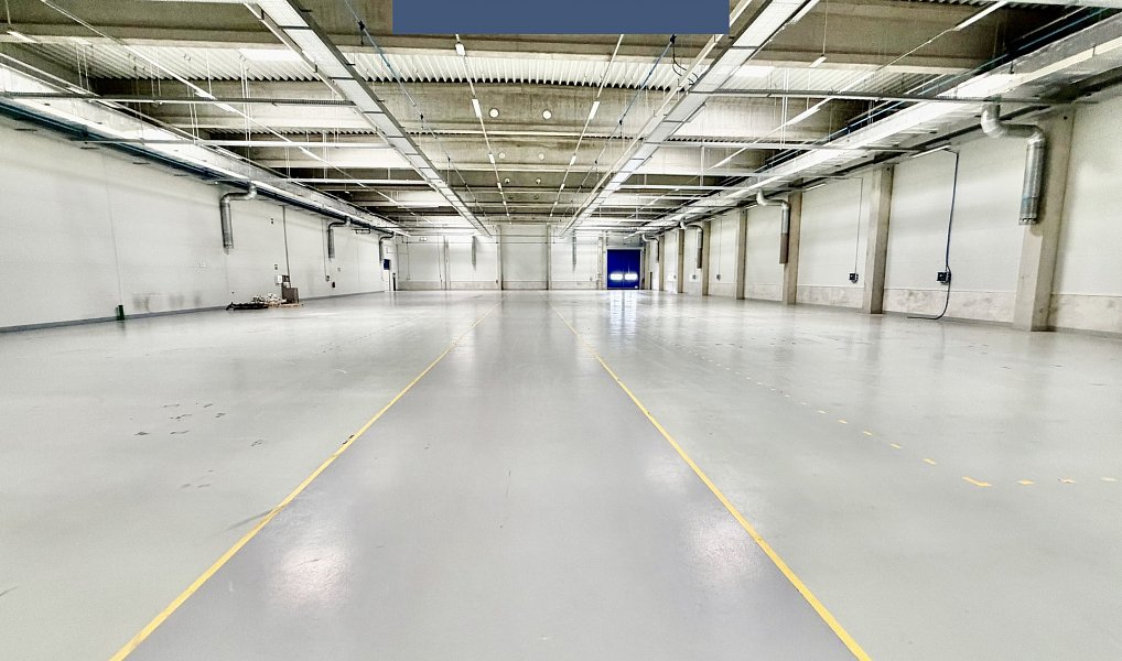 Pronájem skladovacích prostor 2 574 m², Nový Bydžov – náhled fotky 2