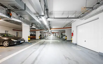Parkovací stání na Praze 5, Sazovická, Praha 5 - Zličín