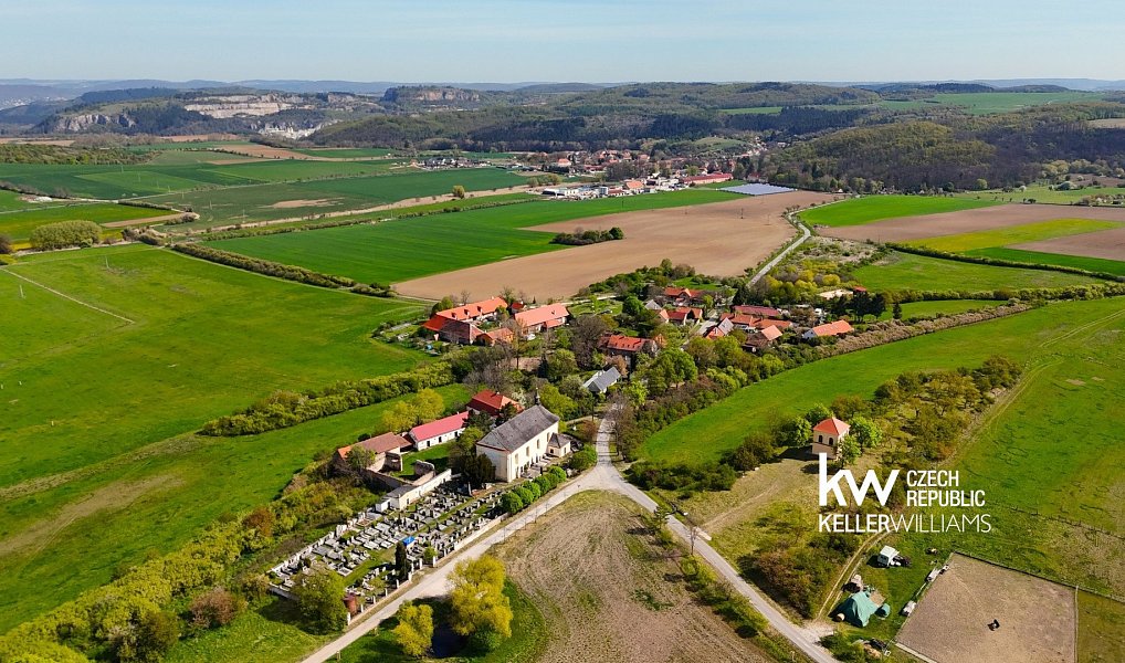 Prodej zahrady 1 652 m², Suchomasty – náhled fotky 34