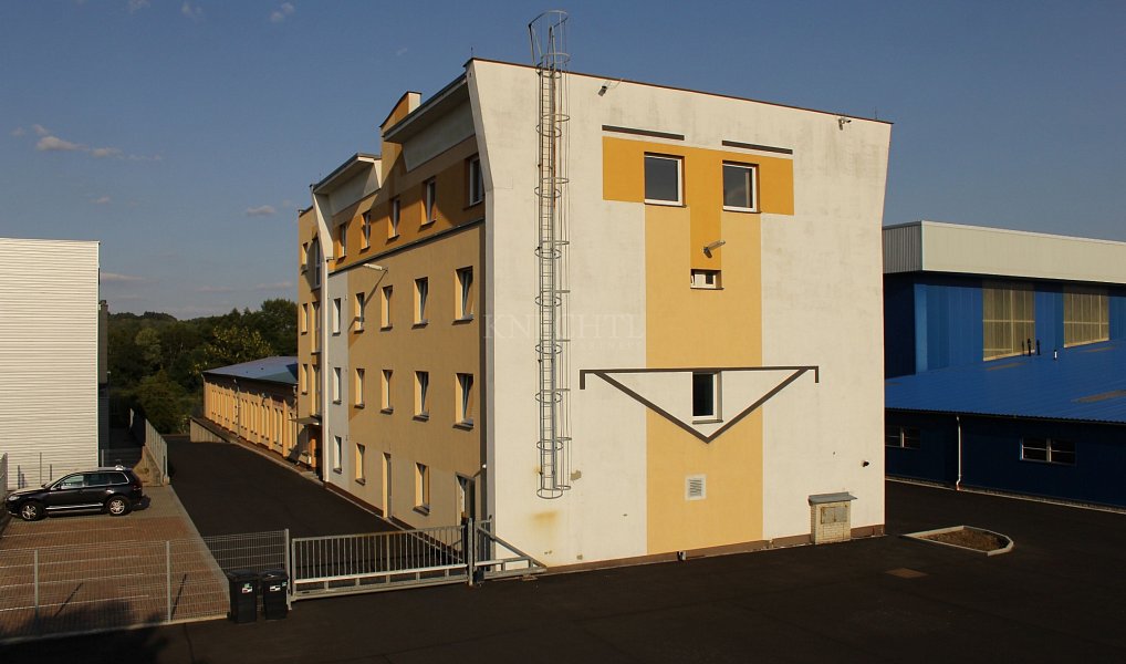Pronájem kanceláře 16 m², Karlovy Vary – náhled fotky 2