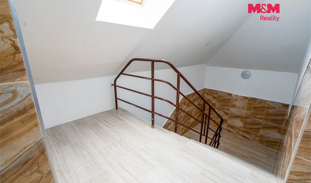 Prodej nájemního domu, činžáku 870 m², Kladno – náhled fotky 22
