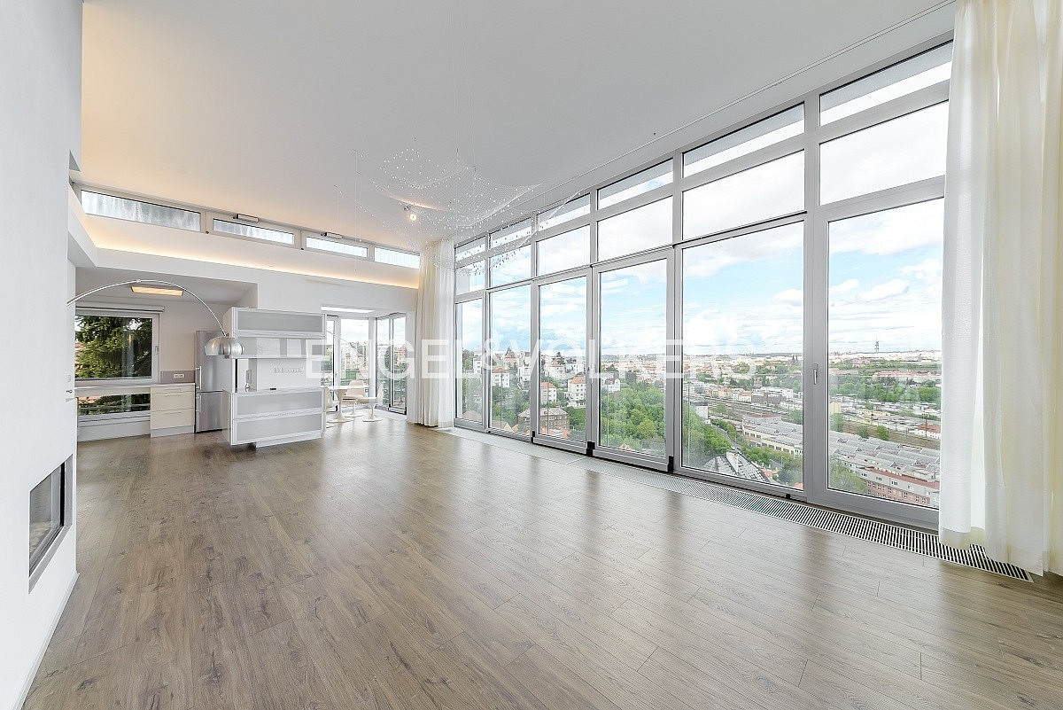 Pronájem bytu 5+kk 190 m²