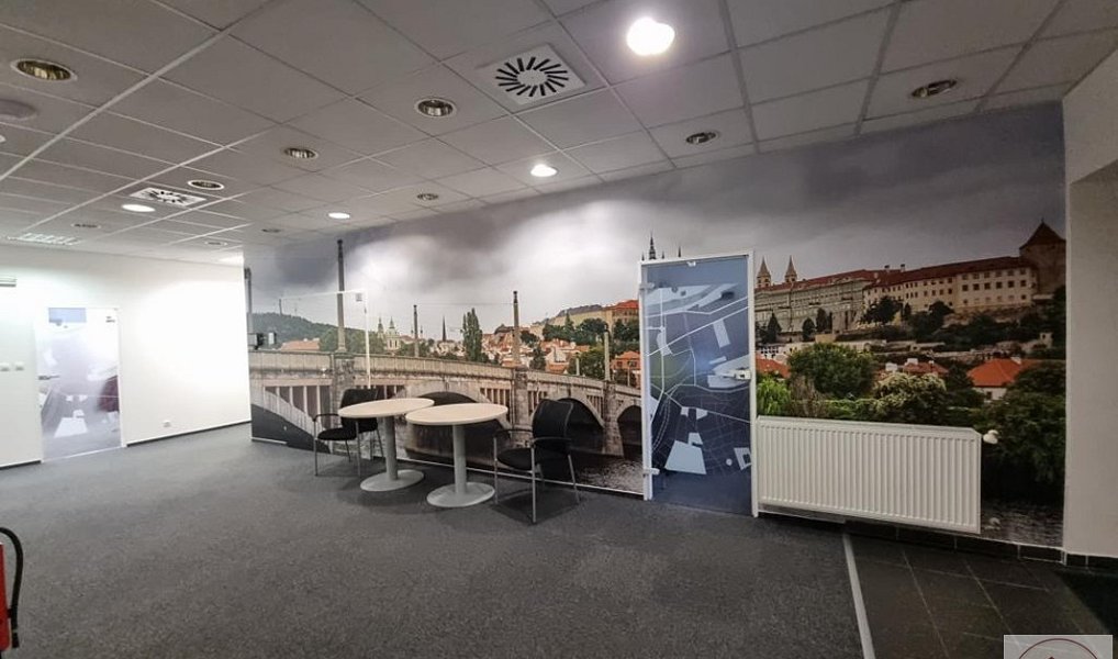 Pronájem kanceláře 714 m², Praha – náhled fotky 4