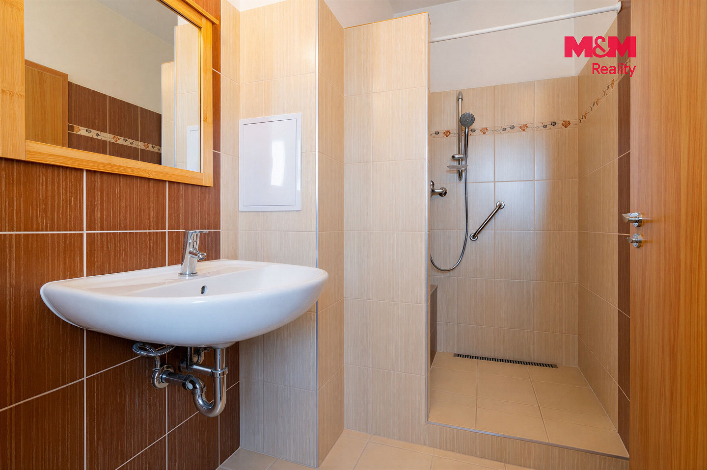 Prodej bytu 3+1 70 m² — photo 2
