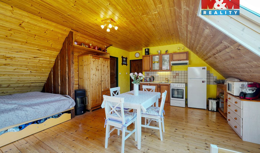 Prodej ubytovacího objektu 359 m², Strážov – náhled fotky 24