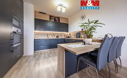 Prodej bytu 3+kk 80 m², Slunečný vrch, Chýnov, okres Tábor