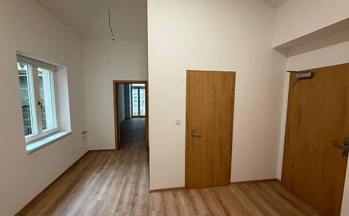 Prodej bytu 2+kk 39 m², Sokolská, Praha 2 - Nové Město