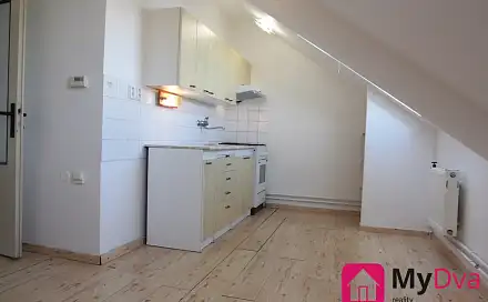 Pronájem bytu 2+kk 32 m², Smetanova, Znojmo