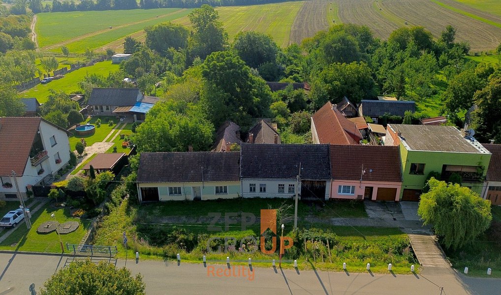 Prodej stavebního pozemku 1 595 m², Malá Vrbka – náhled fotky 3