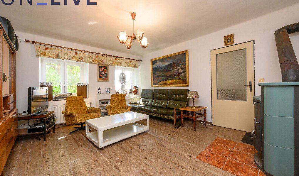 Prodej domu 234 m² s pozemkem 1 080 m², Tužice – náhled fotky 16