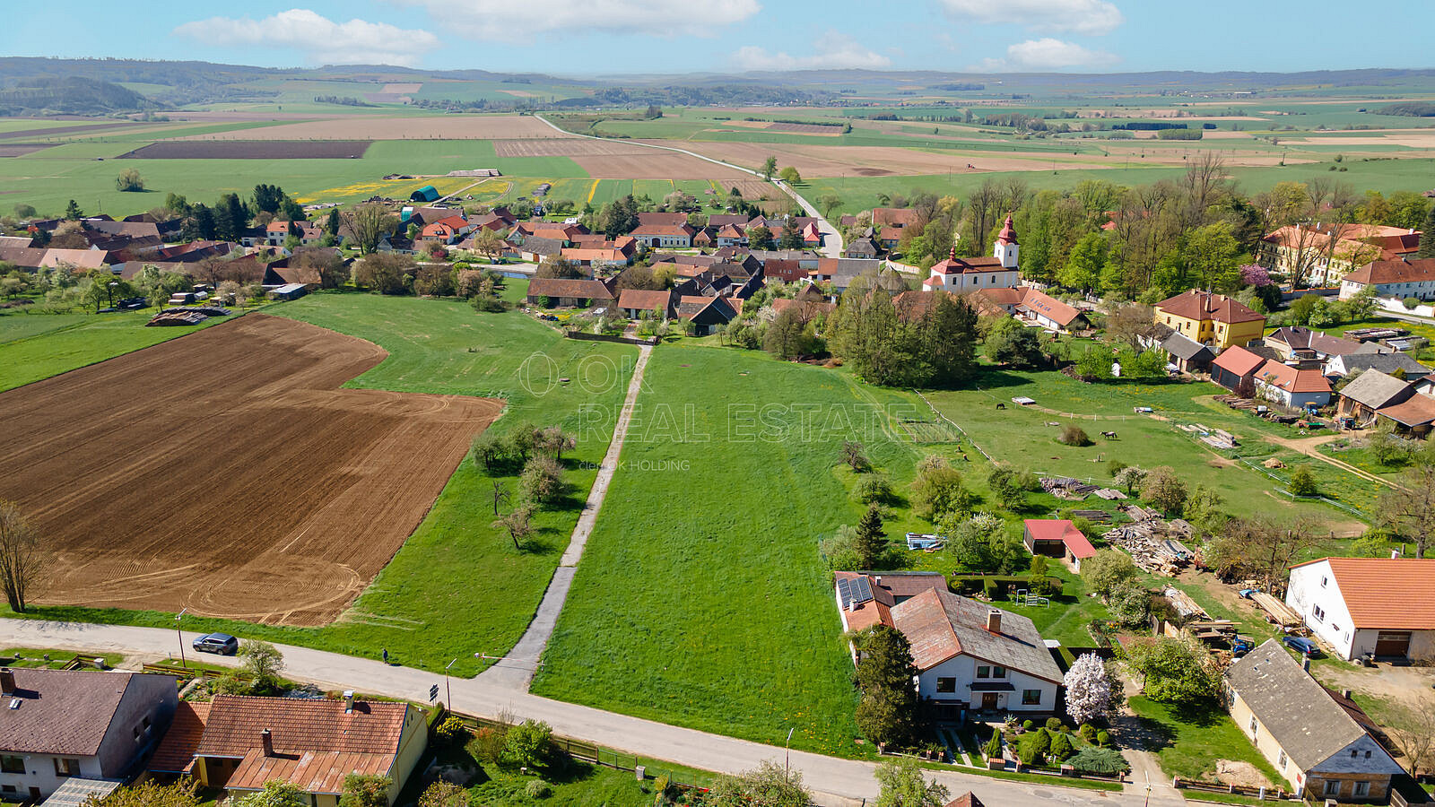 Prodej stavebního pozemku 1 500 m² — photo 2
