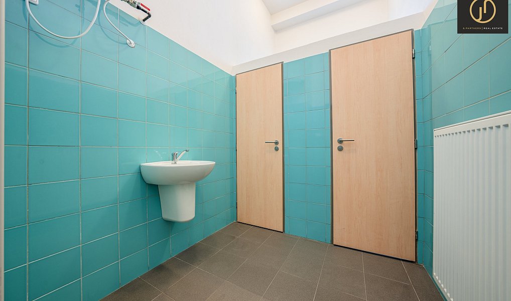 Prodej kanceláře 851 m², Kladno – náhled fotky 18