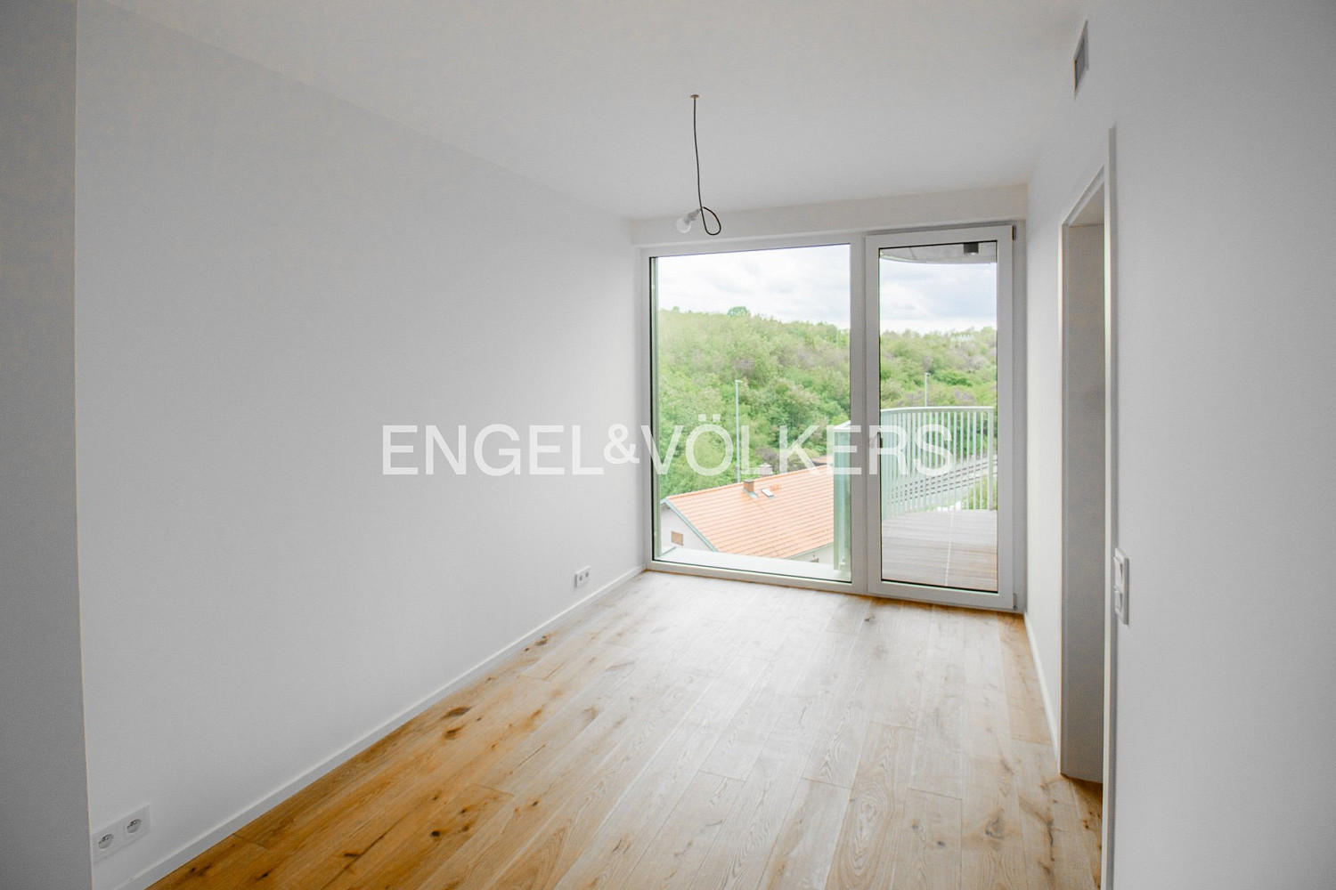 Pronájem bytu 2+kk 53 m² – fotografie 3