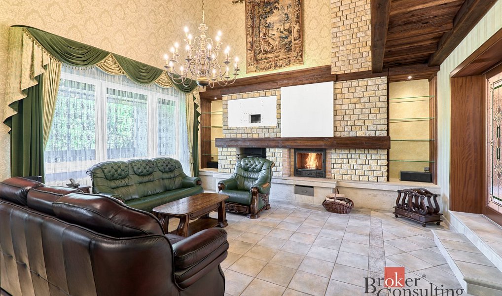 Pronájem domu 388 m² s pozemkem 2 802 m², Karlovy Vary – náhled fotky 4