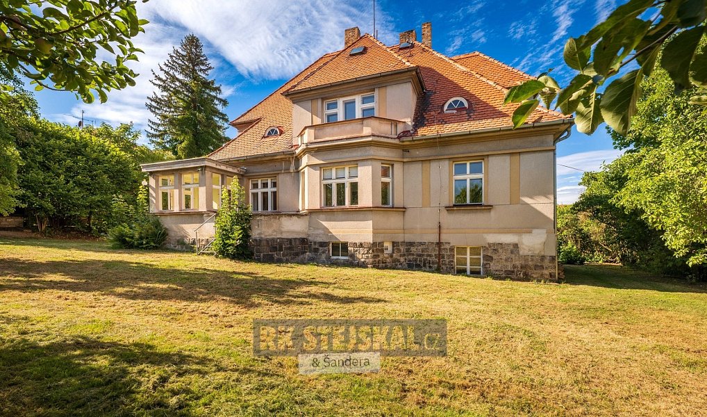 Prodej domu 440 m² s pozemkem 874 m², Český Krumlov – náhled fotky 4