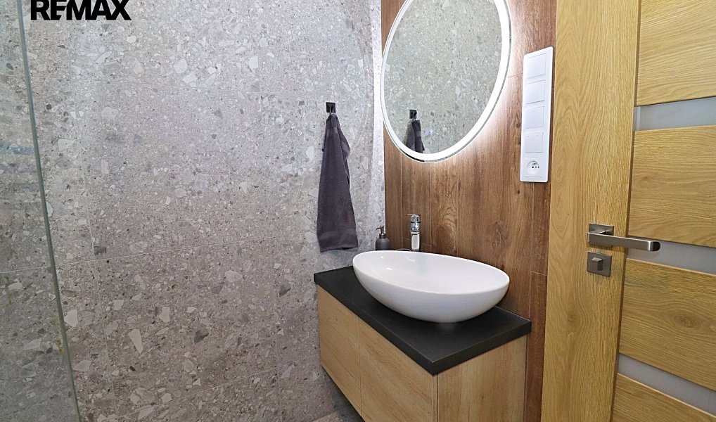 Prodej domu 131 m² s pozemkem 352 m², Holice – náhled fotky 15