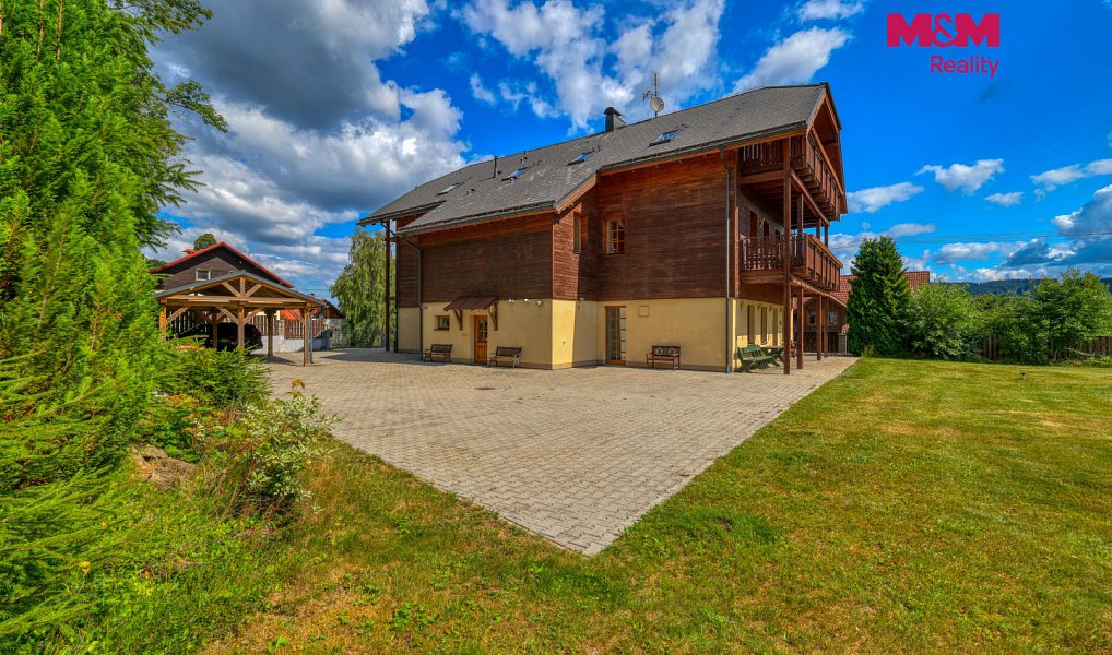 Prodej domu 910 m² s pozemkem 2 881 m², Železná Ruda – náhled fotky 24
