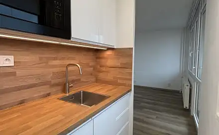 Pronájem bytu 1+kk 31 m², Palackého třída, Pardubice - Zelené Předměstí