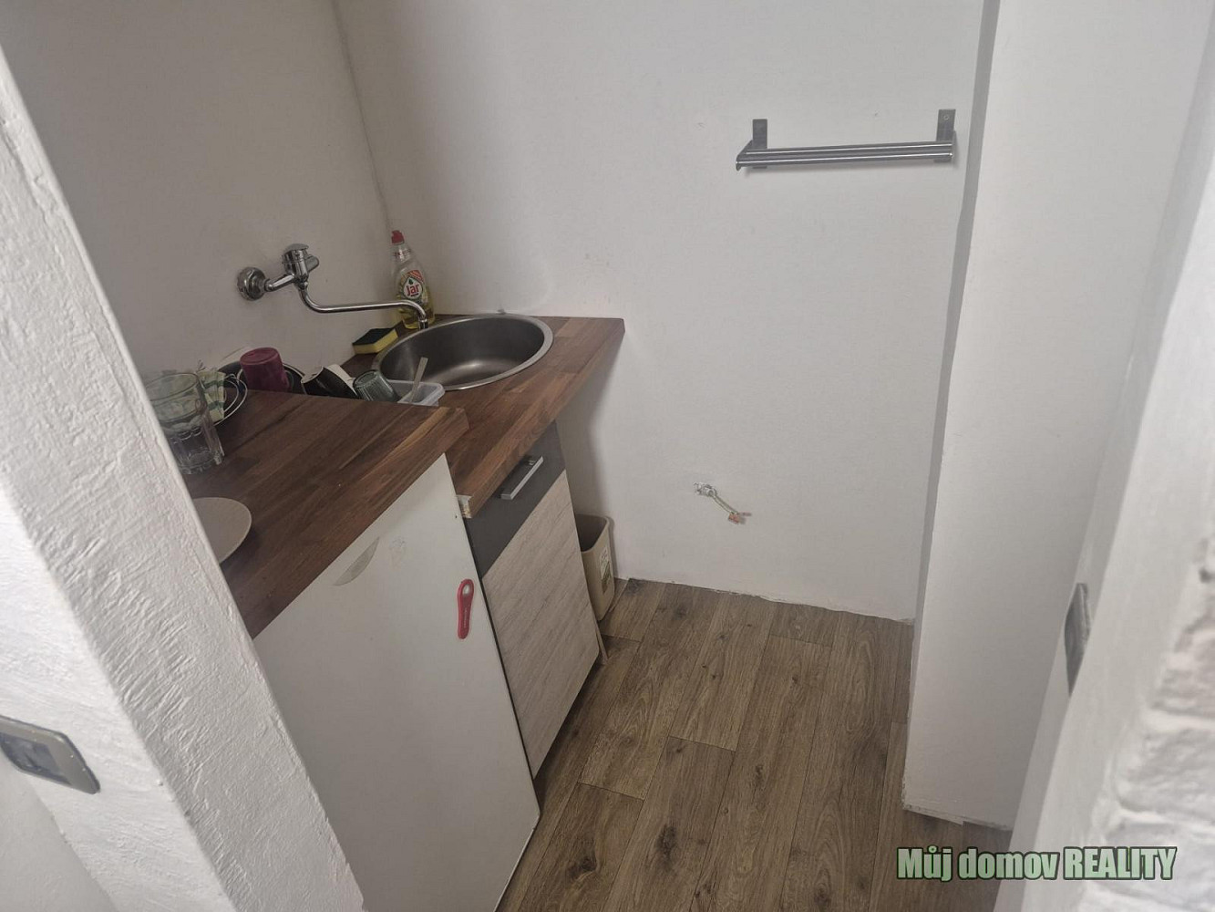 Pronájem bytu 1+1 28 m² – fotografie 4