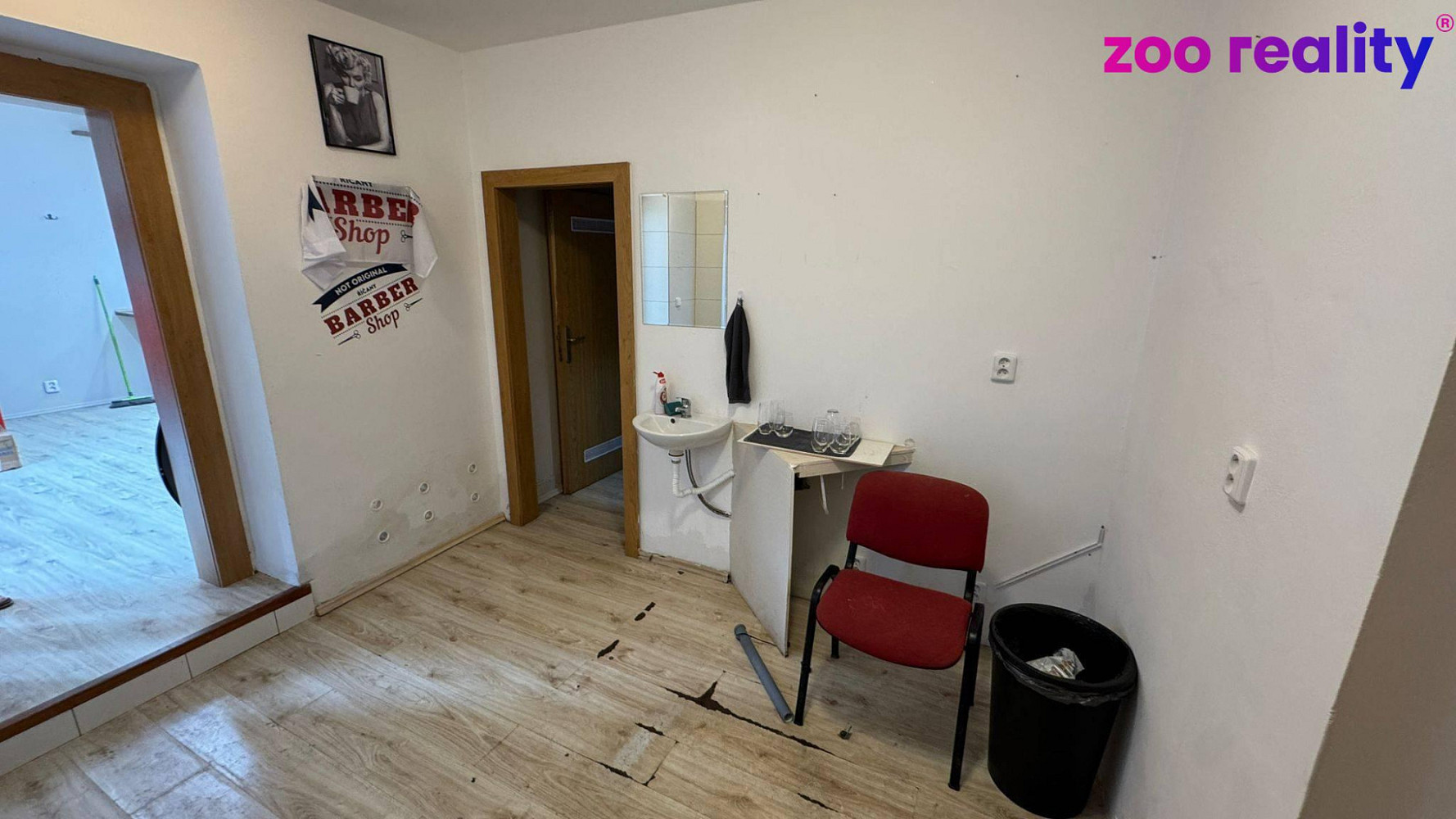 Pronájem obchodních prostor 50 m² – fotografie 4