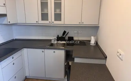 Pronájem bytu 1+kk 35 m²