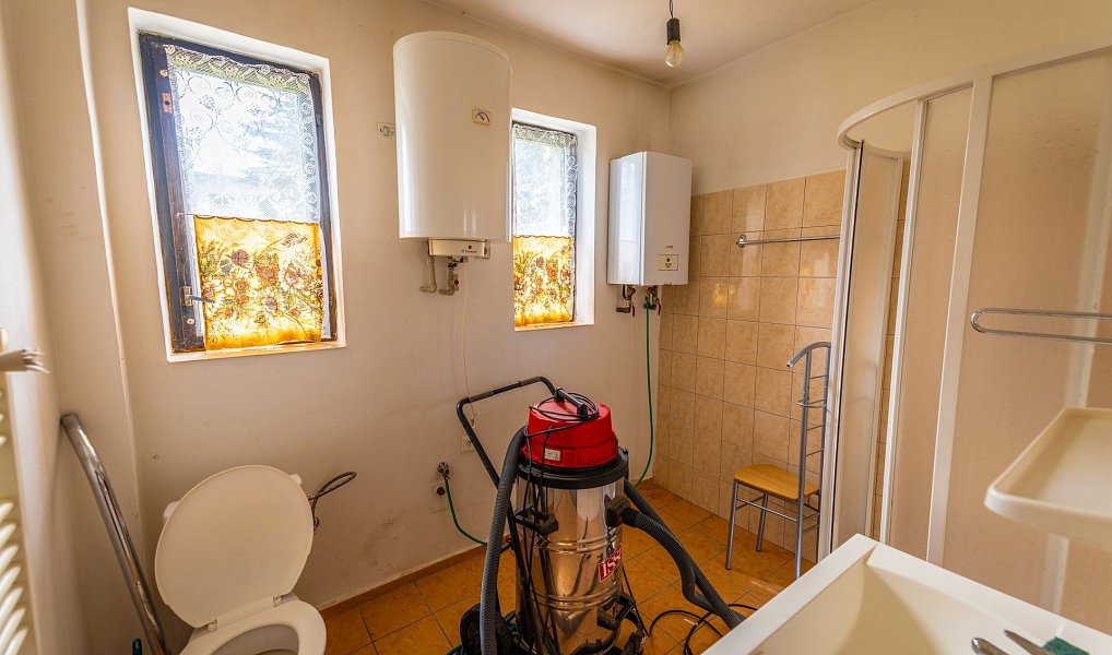 Prodej výrobních prostor 9 957 m², Kájov – náhled fotky 28