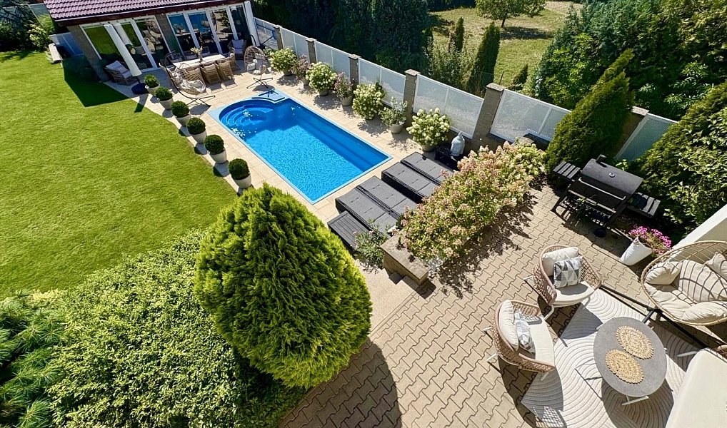 Prodej domu 323 m² s pozemkem 1 018 m², Kly – náhled fotky 17