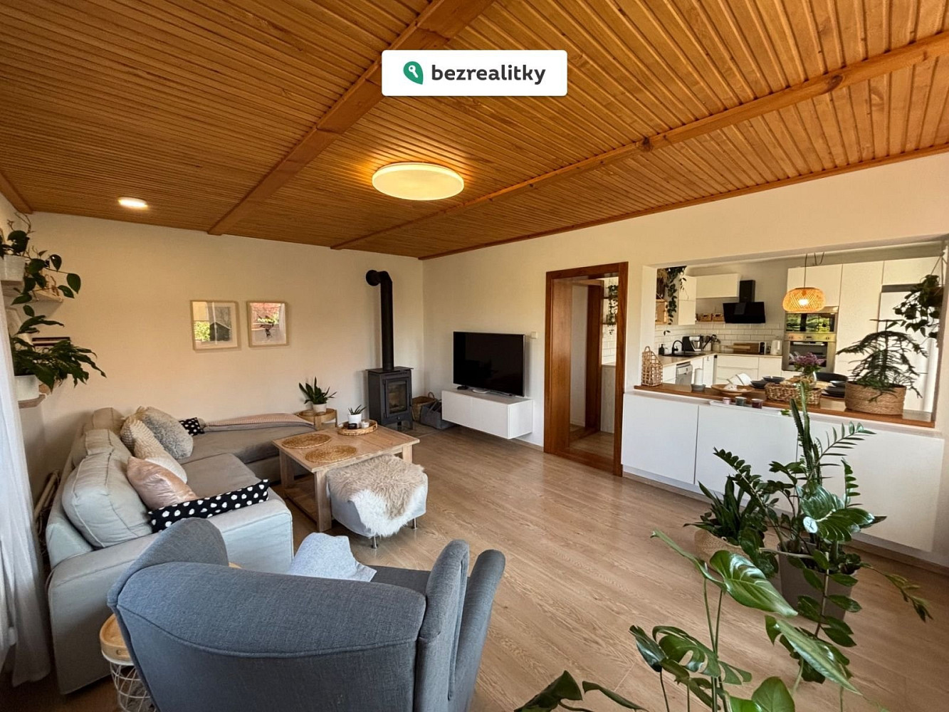 Prodej domu 218 m² s pozemkem 1 314 m² – fotografie 2