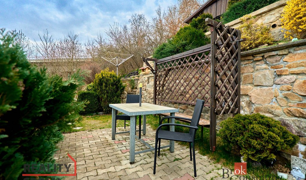 Prodej bytu 2+1 62 m², Dalovice – náhled fotky 8