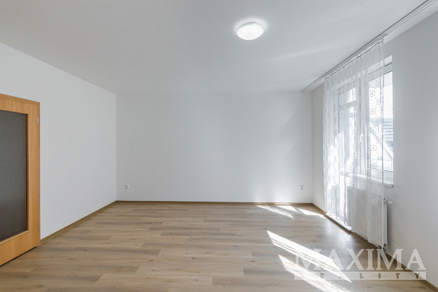 Pronájem bytu 1+kk 41 m² – fotografie 3