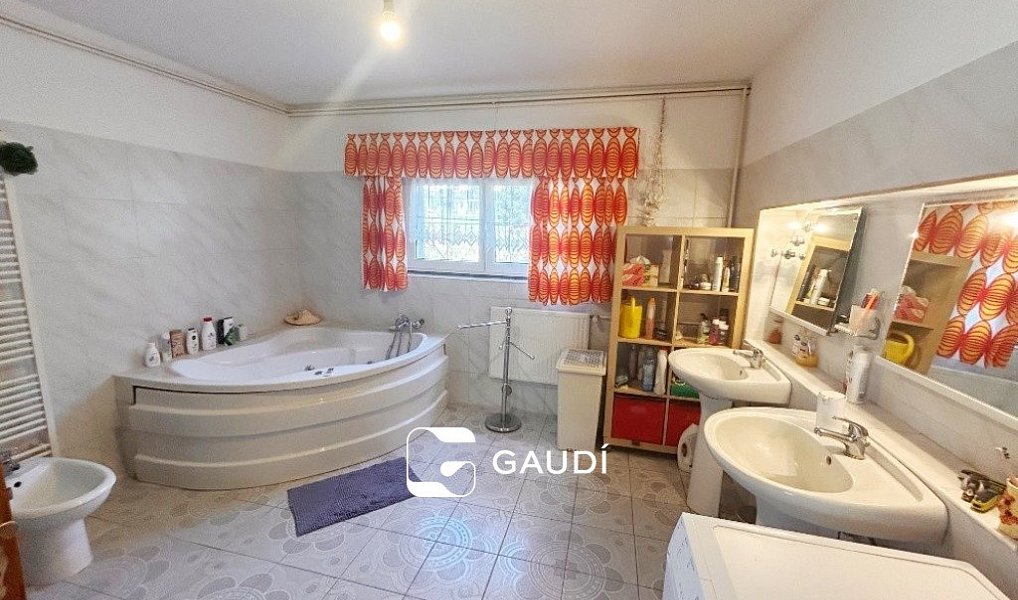 Prodej domu 400 m² s pozemkem 1 457 m², Černošice – náhled fotky 17