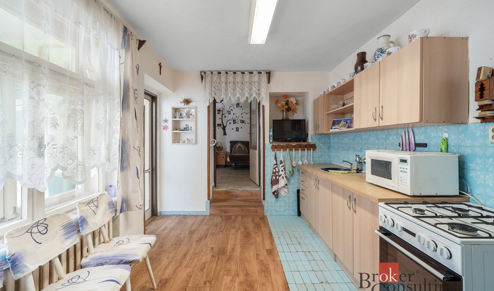 Prodej domu 220 m² s pozemkem 493 m², Blučina – náhled fotky 24