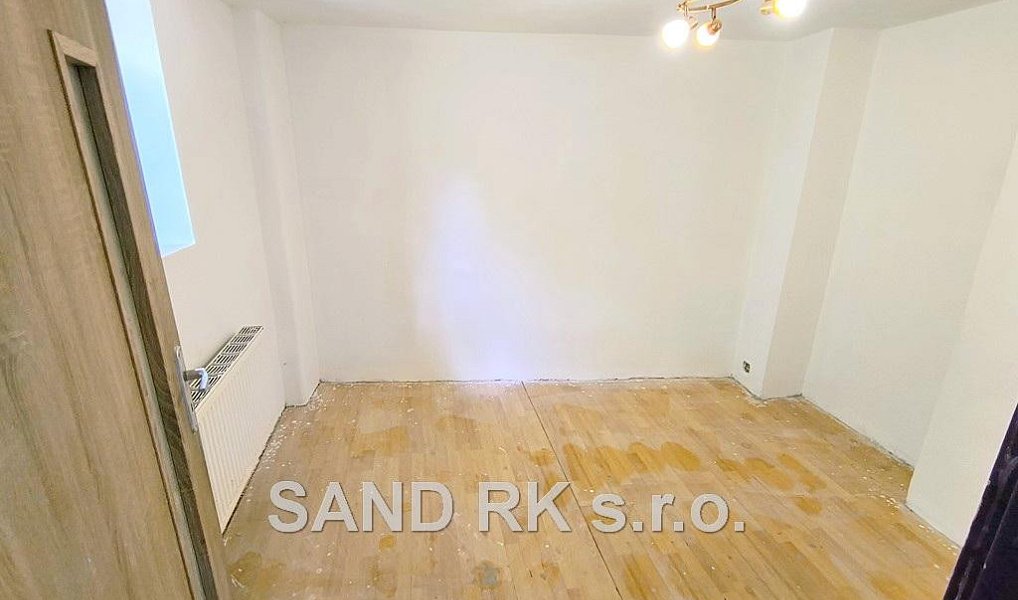 Prodej domu 170 m² s pozemkem 747 m², Chodov – náhled fotky 24