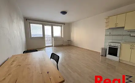 Pronájem bytu 1+kk 40 m²