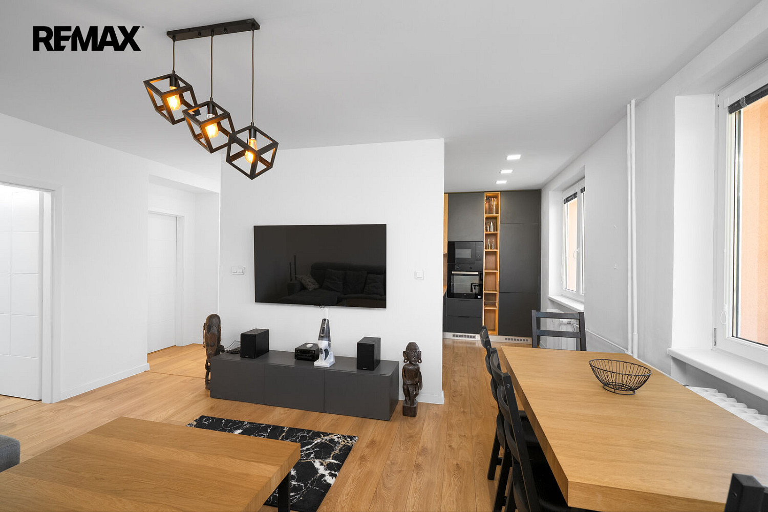 Pronájem bytu 3+kk 62 m² – fotografie 2