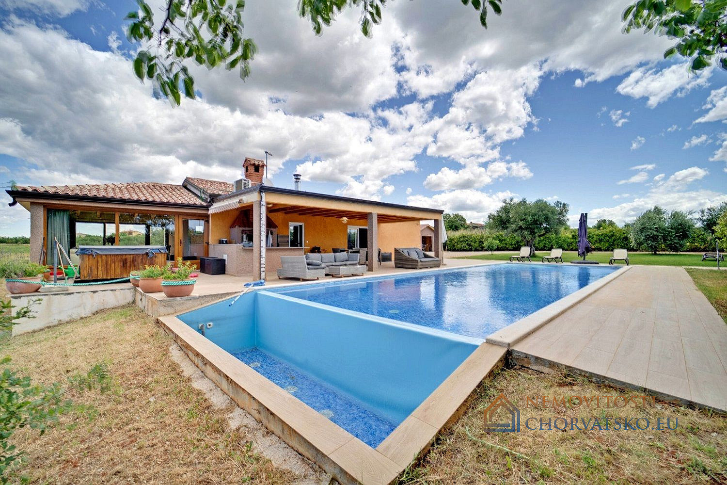 Prodej domu 165 m² s pozemkem 4 494 m² – pohled 5