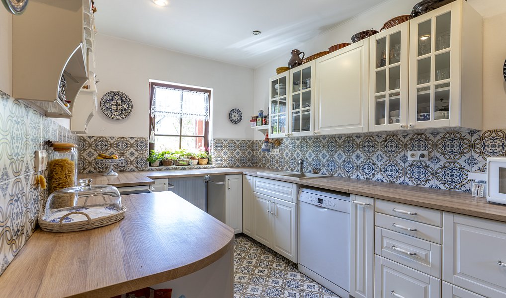 Pronájem domu 382 m² s pozemkem 515 m², Stehelčeves – náhled fotky 4