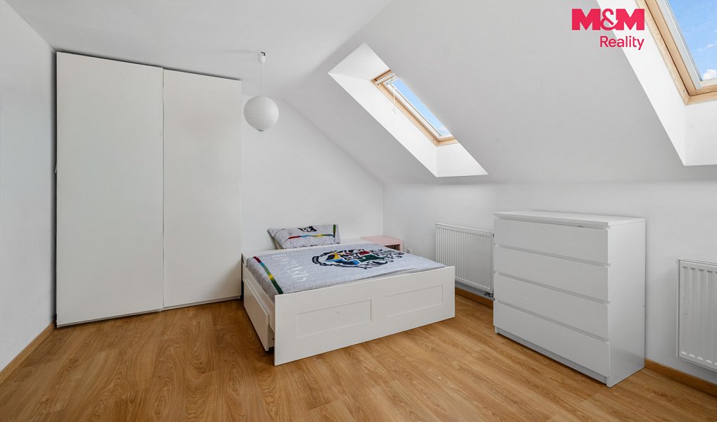 Prodej domu 305 m² s pozemkem 912 m², Hradečno – náhled fotky 12