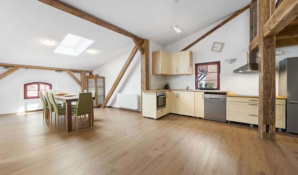Prodej domu (jiného typu) 600 m² s pozemkem 275 m², Vimperk – náhled fotky 4